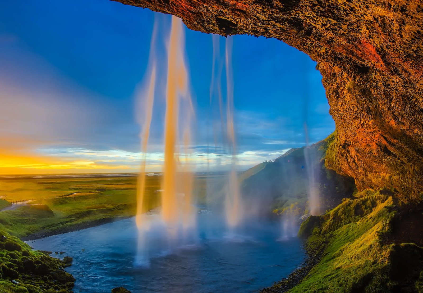 iceland - best places to visit in february